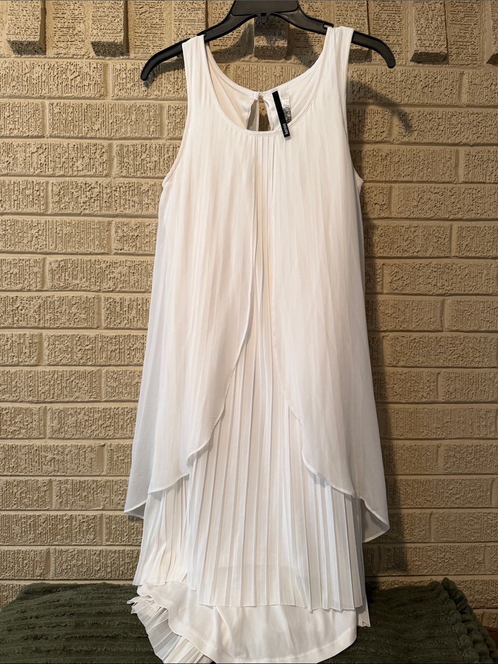 Kensie White Pleated High-Low Overlay Dress